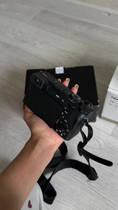 Продам видеокамеру sony