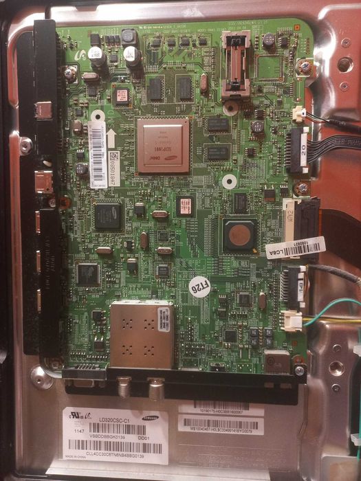 tv samsung 32 incha за части или ремонт