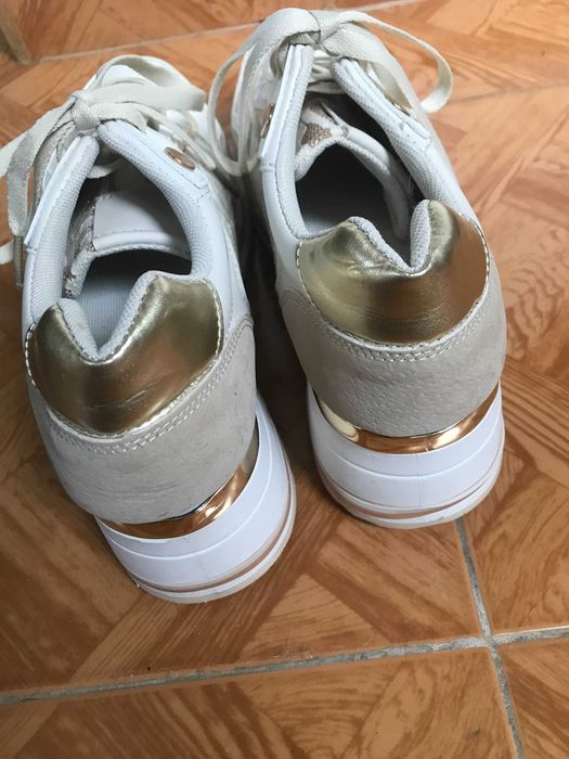 Нови елегантни маратонки №41