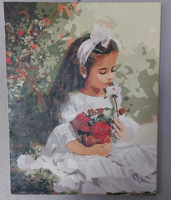 Картини рисувани с акрилни бои.