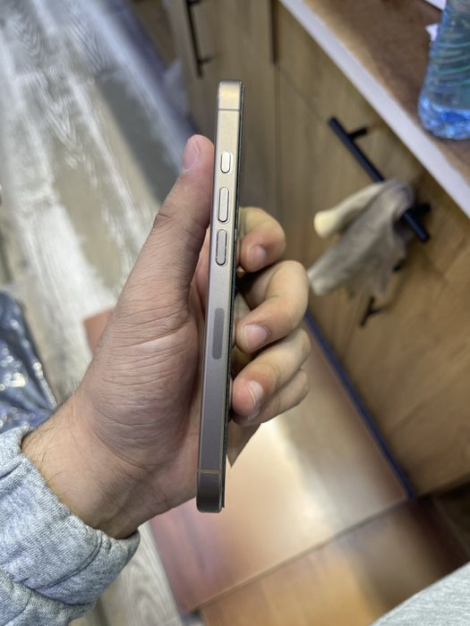 iPhone 16 pro esim 256gb
