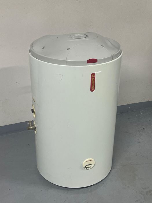 Продаю бойлер (Аристон)