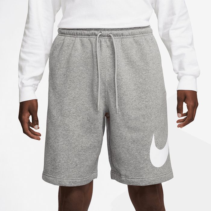 vand pantaloni scurti nike