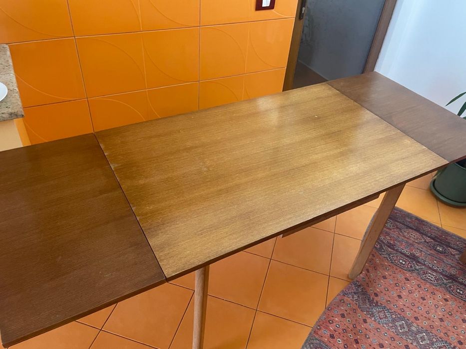 Masa extensibila , lemn