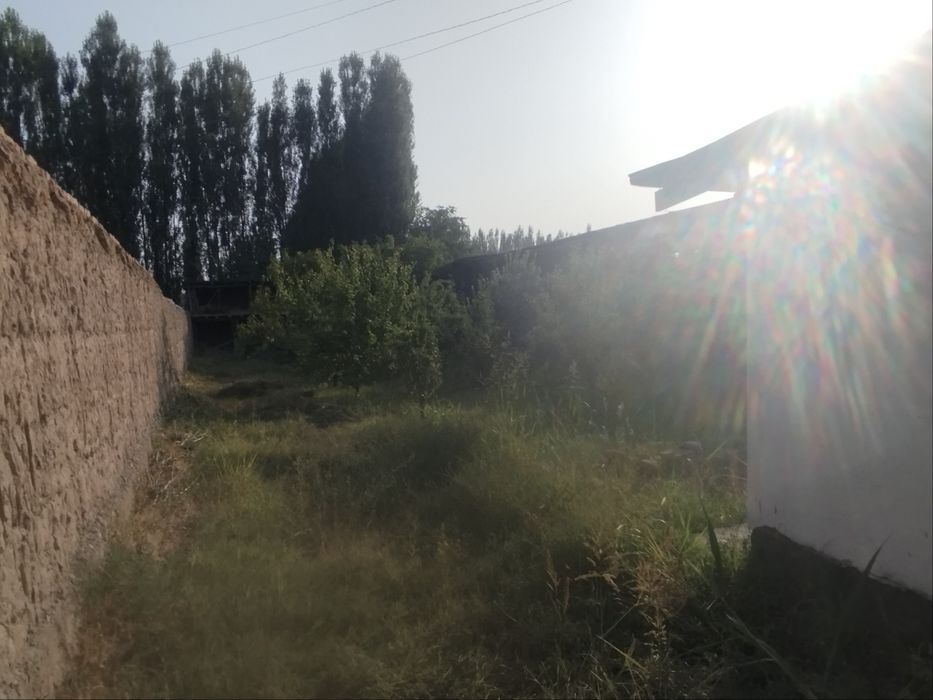 Участка сотилади