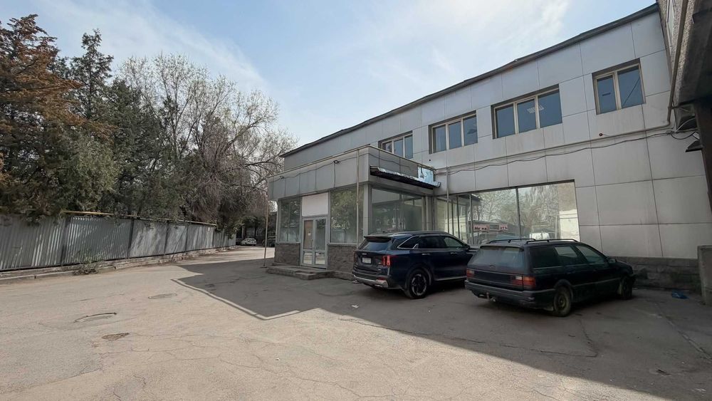 Продаётся коммерческое здание — 911 м²