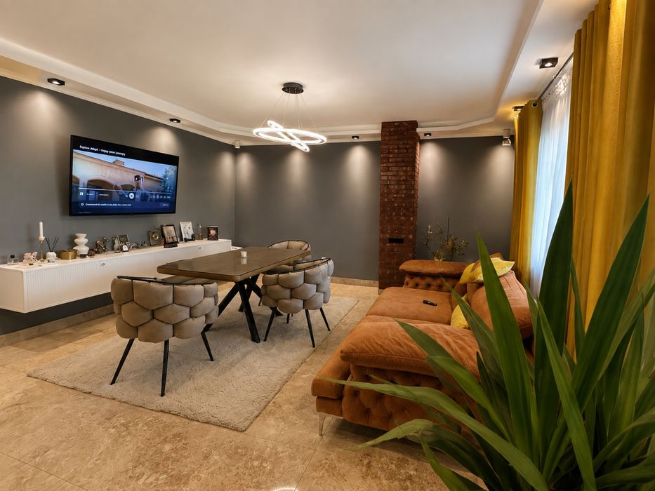 Casă de vânzare în Păun – în spatele Restaurantului City View