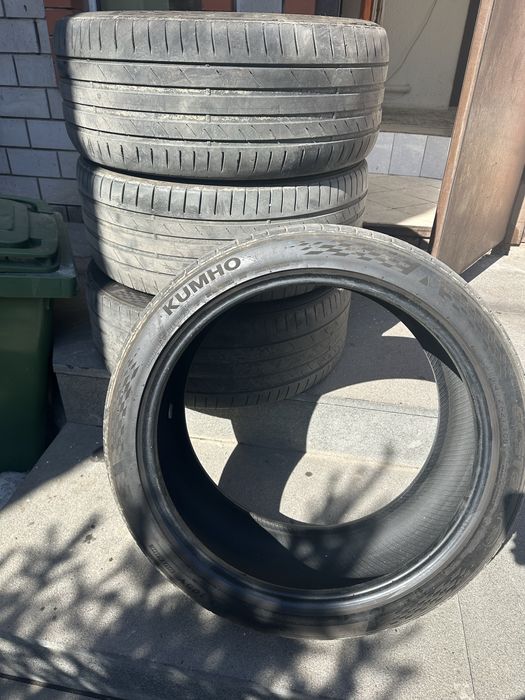 Комплект резины 265/40/21