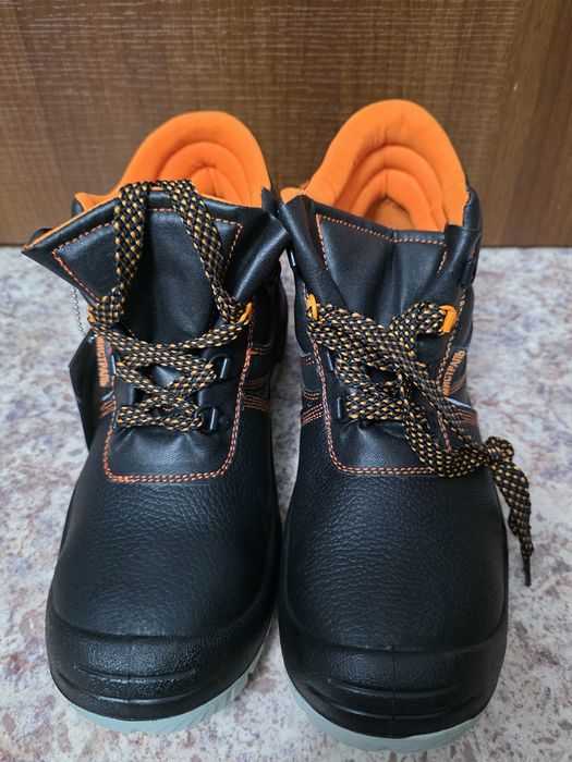 Продаю Рабочие ботинки МИСТРАЛЬ