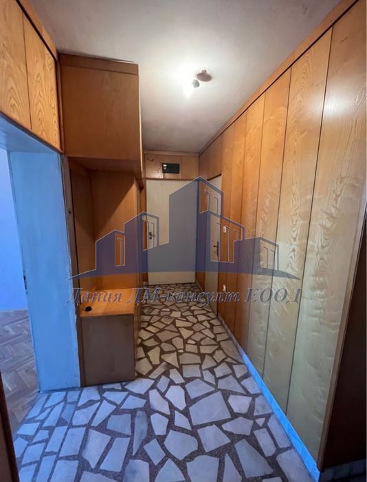 Продава се Тристаен апартамент в Шумен, Болницата - 100 кв.м за 915 €/кв.м - Снимка #4