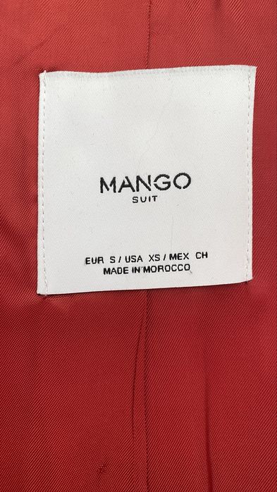 MANGO пролетно палто