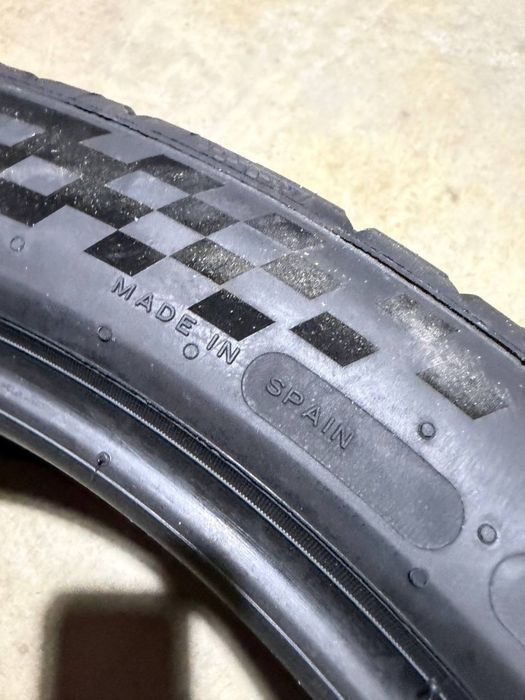 Мишлен Michelin Shina Balon Pilot Sport All Season 4 285/40 R23