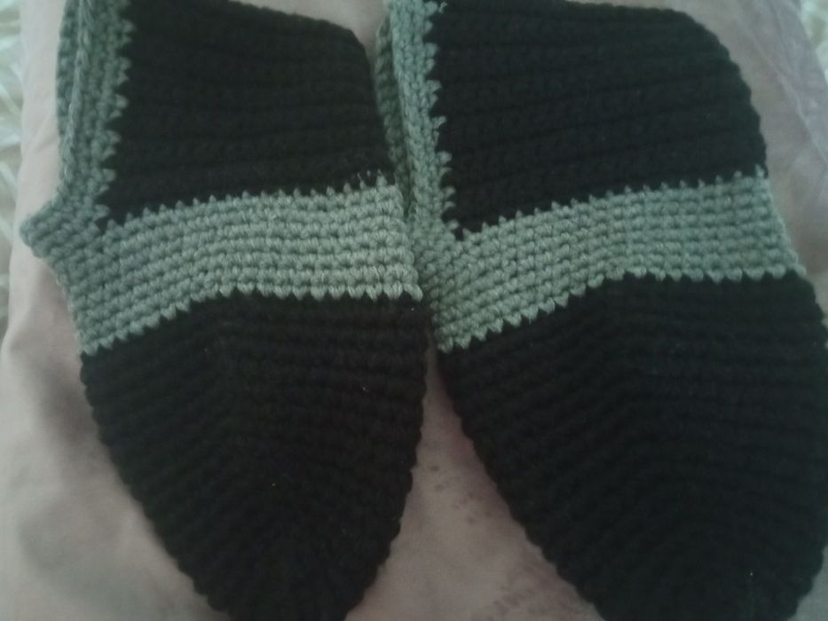 Vind  ciorapi și cipici