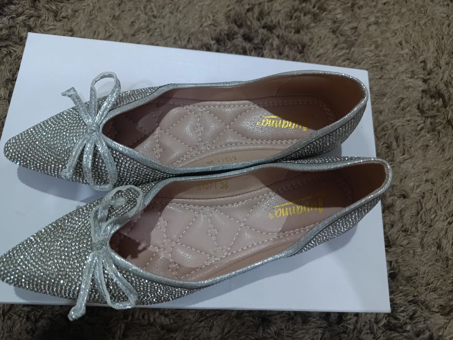 Продам новые туфли