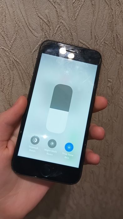 Айфон se 2020 64gb акб 75%