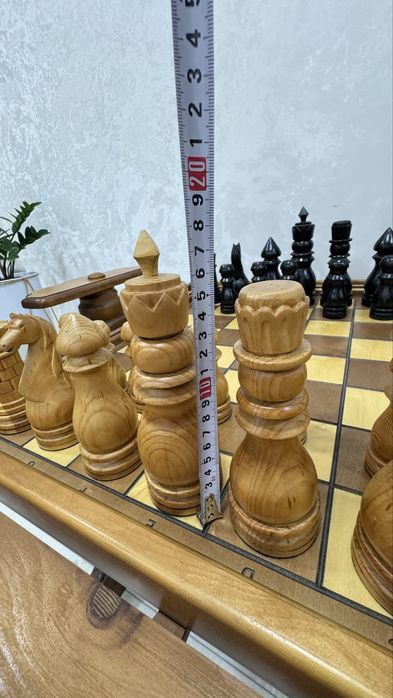 Продам шахмат/нарды 2 в одном