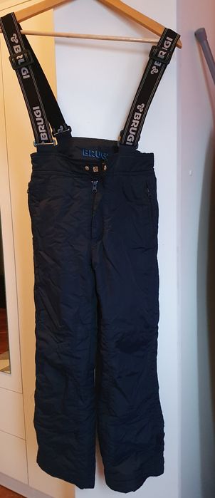 Costum schi Brugi