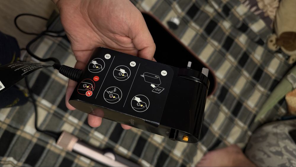 Dyson HT01 утюжок