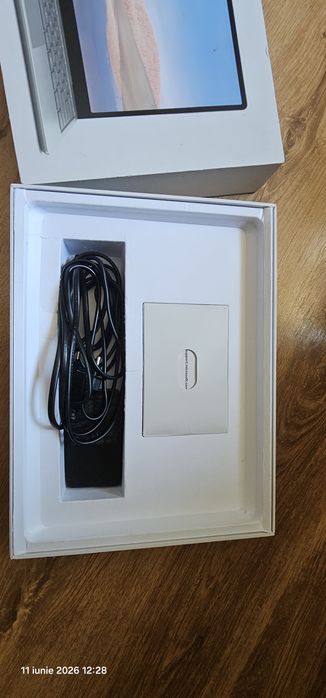 Microsoft surface laptop Go- defect