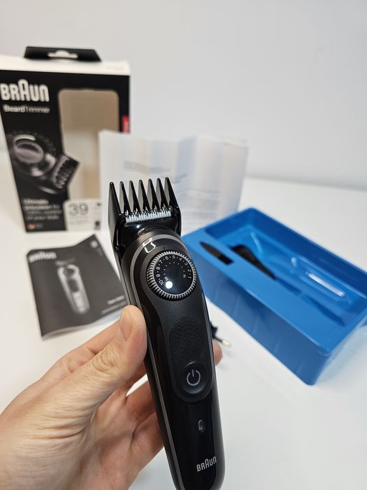 Aparat reincarcabil de tuns barba si parul - BRAUN 5042
