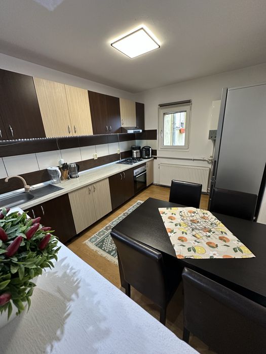 Apartament 4 camere / etajul 1 / 86 MPU / Lazaret