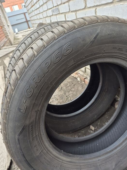 2 шины 205/65/15