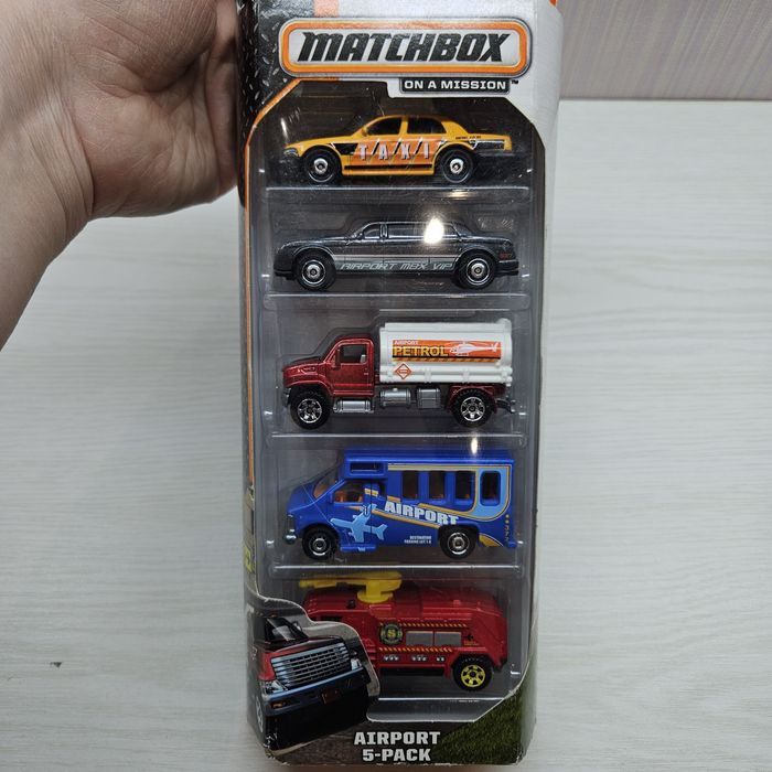 Машинки модельки маленькие