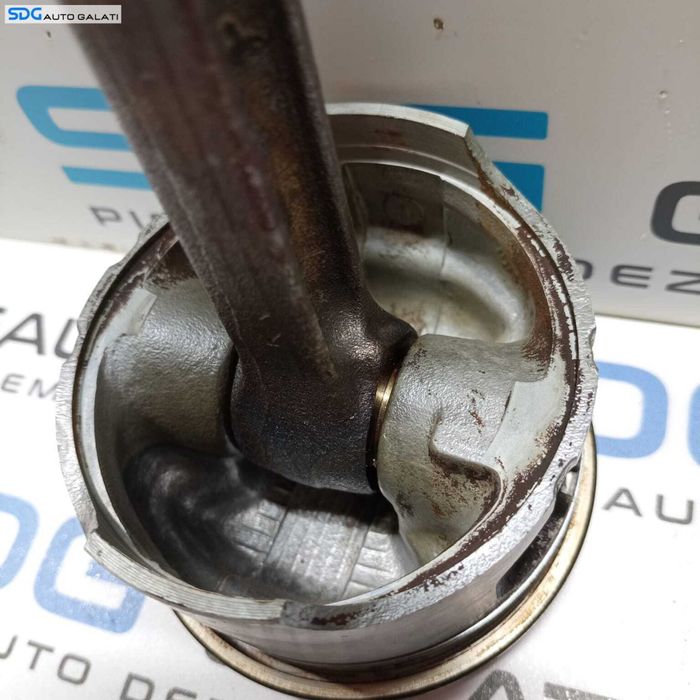 Piston Pistoane cu Biela Dacia Logan 1 1.6 B 2004 - 2012 [X1008]