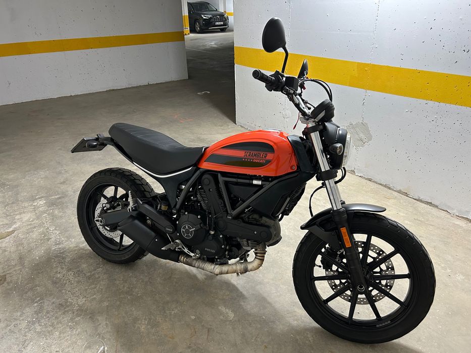 Ducati Scrambler sixty2