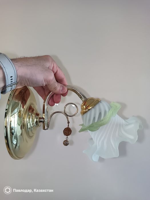 Люстра настенная бра