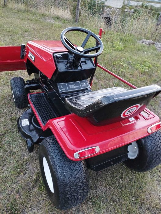 Tractoras gazon MTD motor Briggs Stratton 12,5 Cp cu lama de zapada si nu numai .