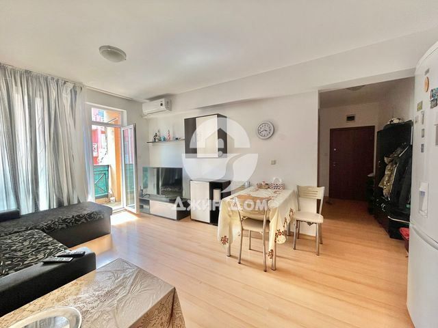 Продава се Тристаен апартамент в к.к. Слънчев бряг - 73 кв.м за 864 €/кв.м - Снимка #2