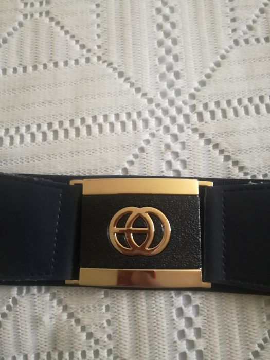 Два броя дамски еластични колана!