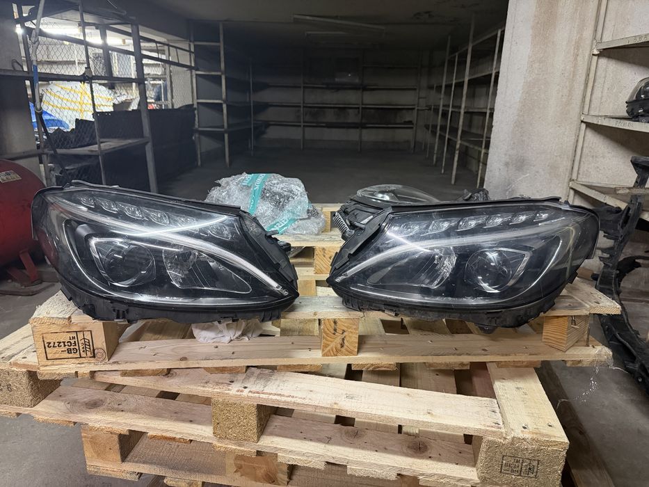 Фарове за мерцедес ц класа