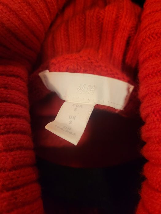 Pulover dama Hm 2 la pret de 1