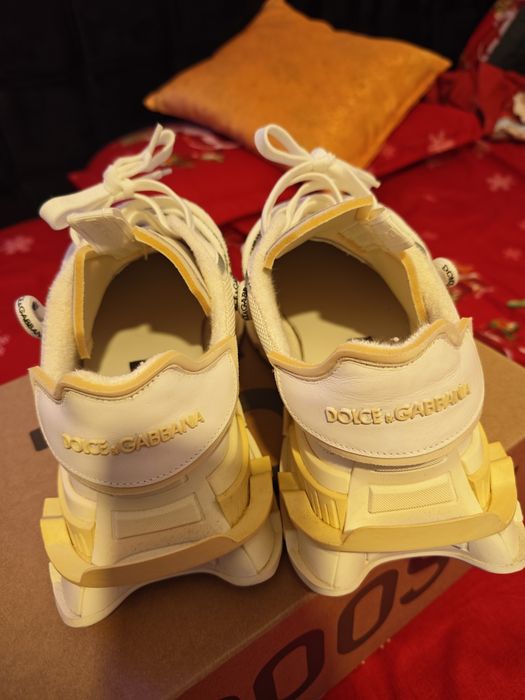 Vând adidași D&G albi noi