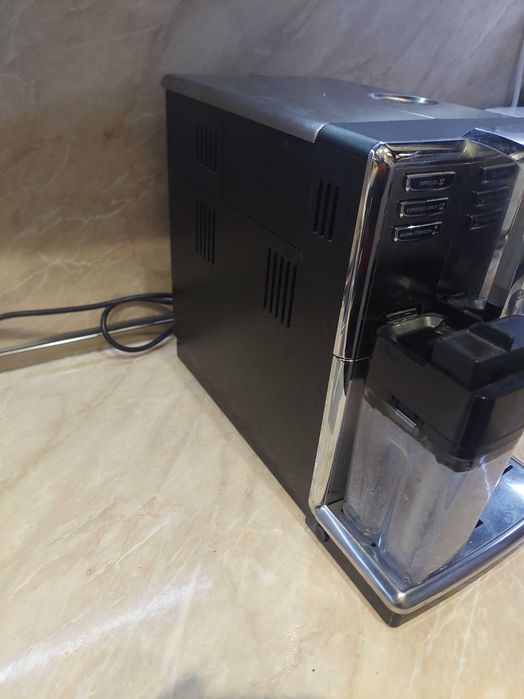 Кафеавтомат Philips Saeco Incanto HD8917