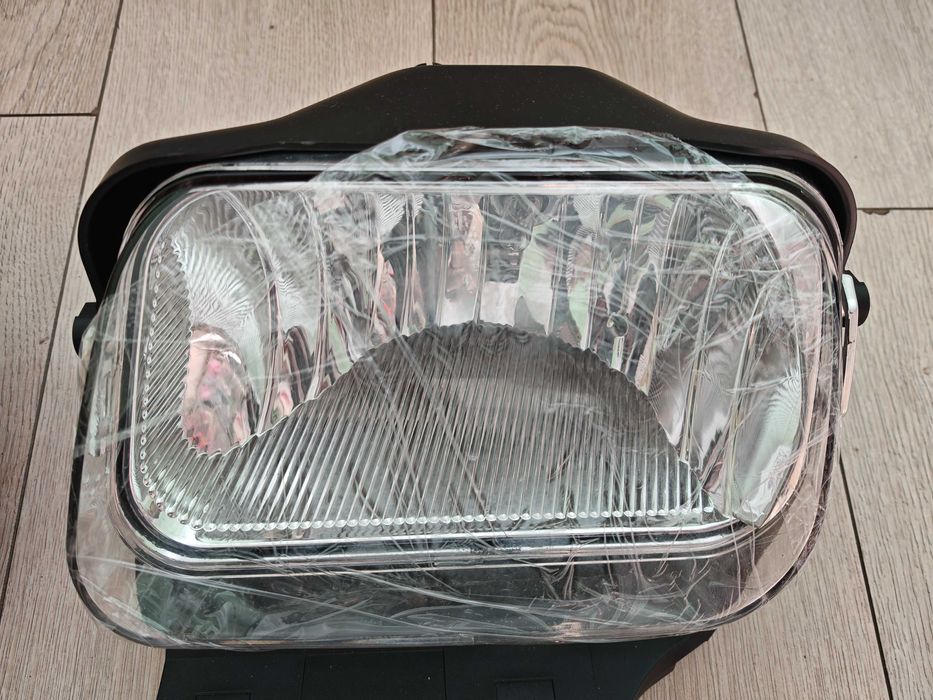 Чисто нови комплект фарове tb603gm-02 55W 9005