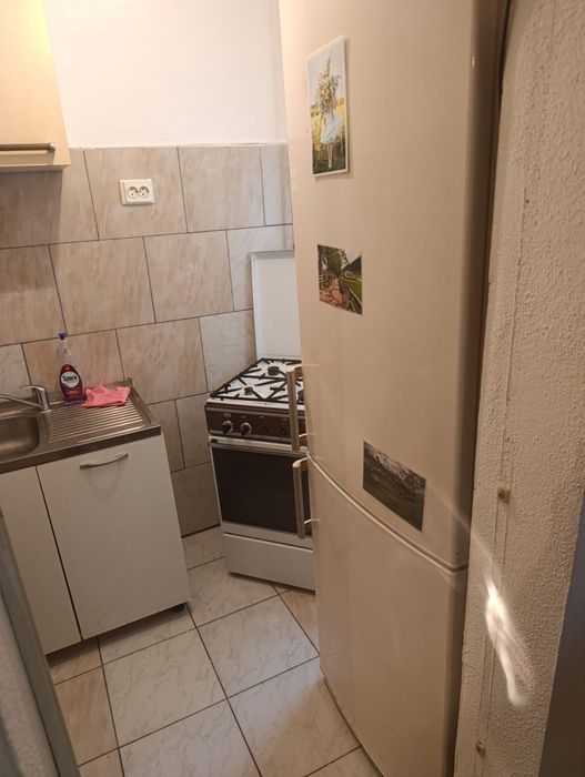Inchiriez Apartent cu o camera zona Micalaca