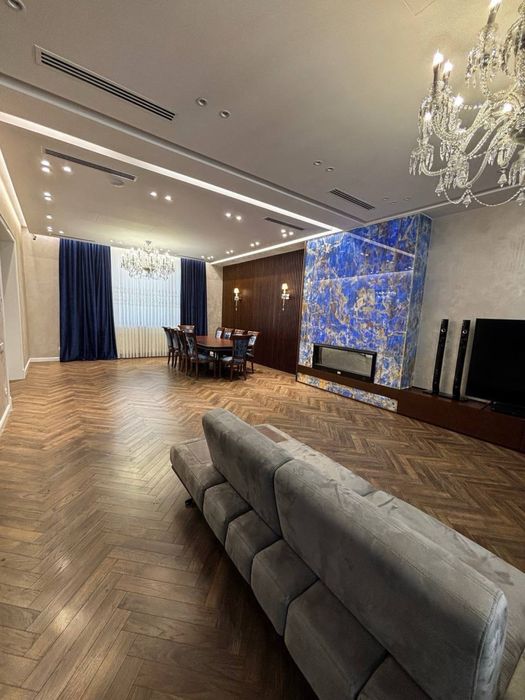 Дом Ракатбоши Моно ресторан 370 м2