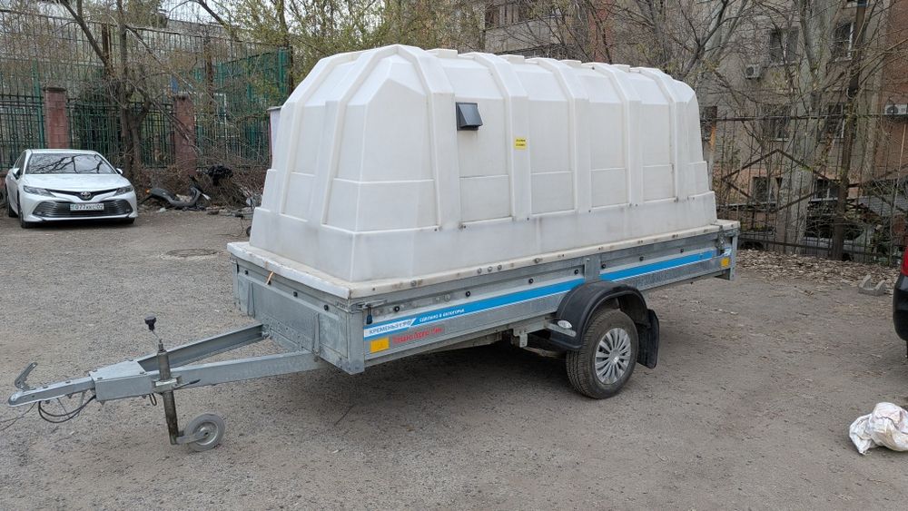 Прицеп 3.5м крытый