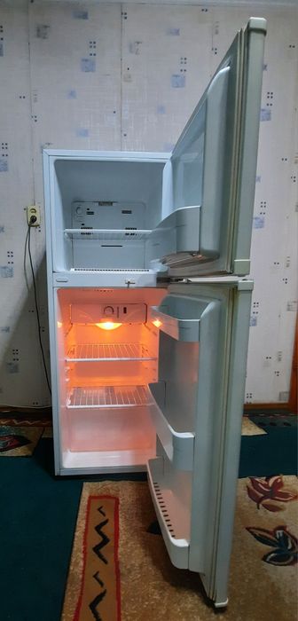 Срочно продам холодильник