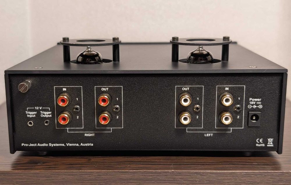 Pro-Ject Tube Box DS2 лампов RIAA предусилвател