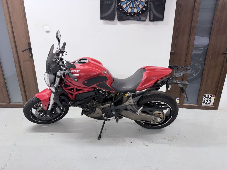 Ducati Monster 821