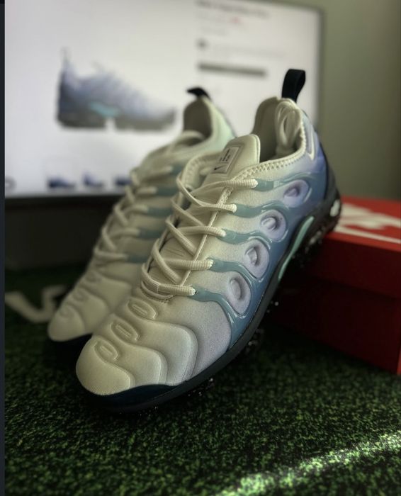 Nike VaporMax Plus
