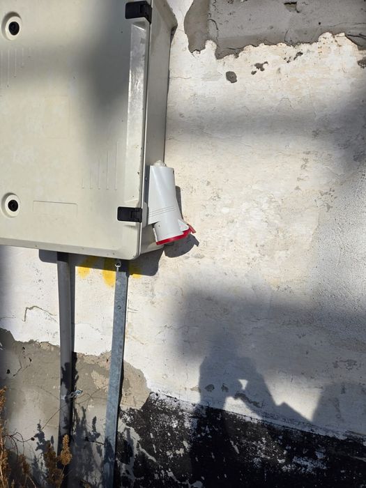 Grajd ,hală, clădire