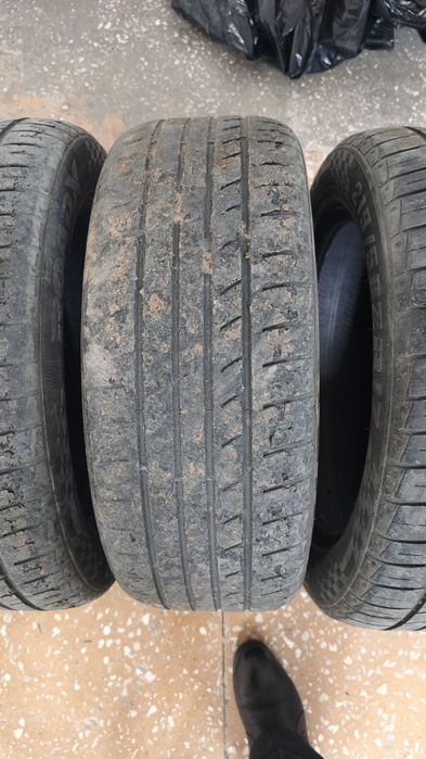 Продам шины летние 215х55х17