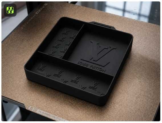 Organizator accesorii Louis Vuitton