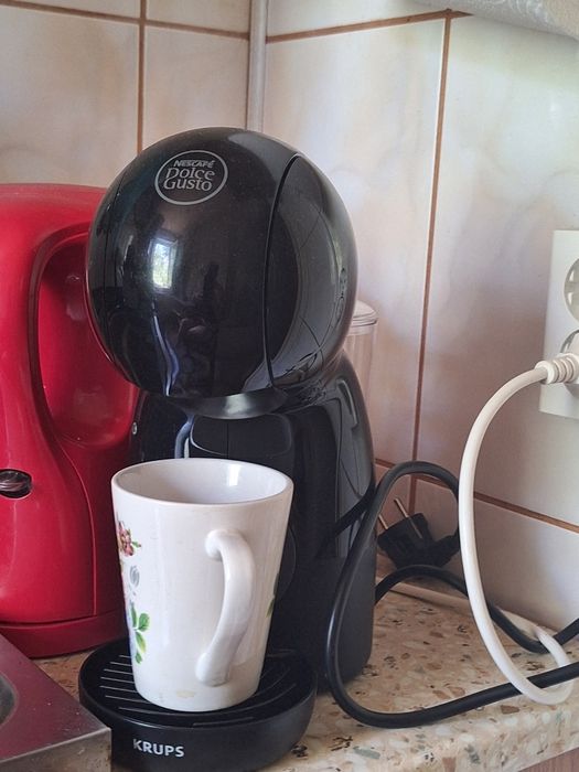Aparat de cafea cu capsule