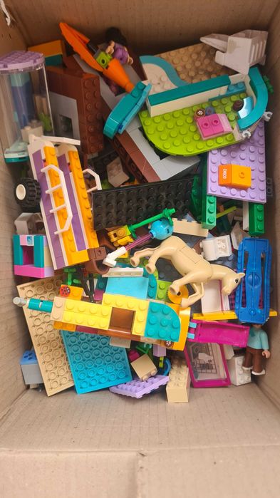 Jucarii Lego si Hot Wheels